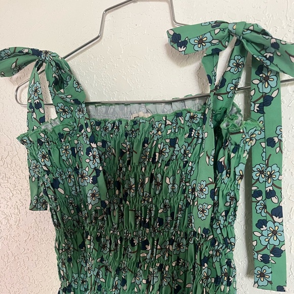 Flirty Floral Long Maxi Sundress - Picture 5 of 5